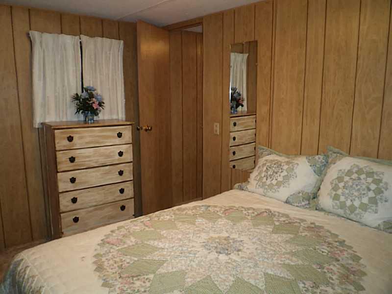 2744 Mercer Road New Castle, PA 16105 - Photo 4 of 7 Bedroom. Loads of built-in storage