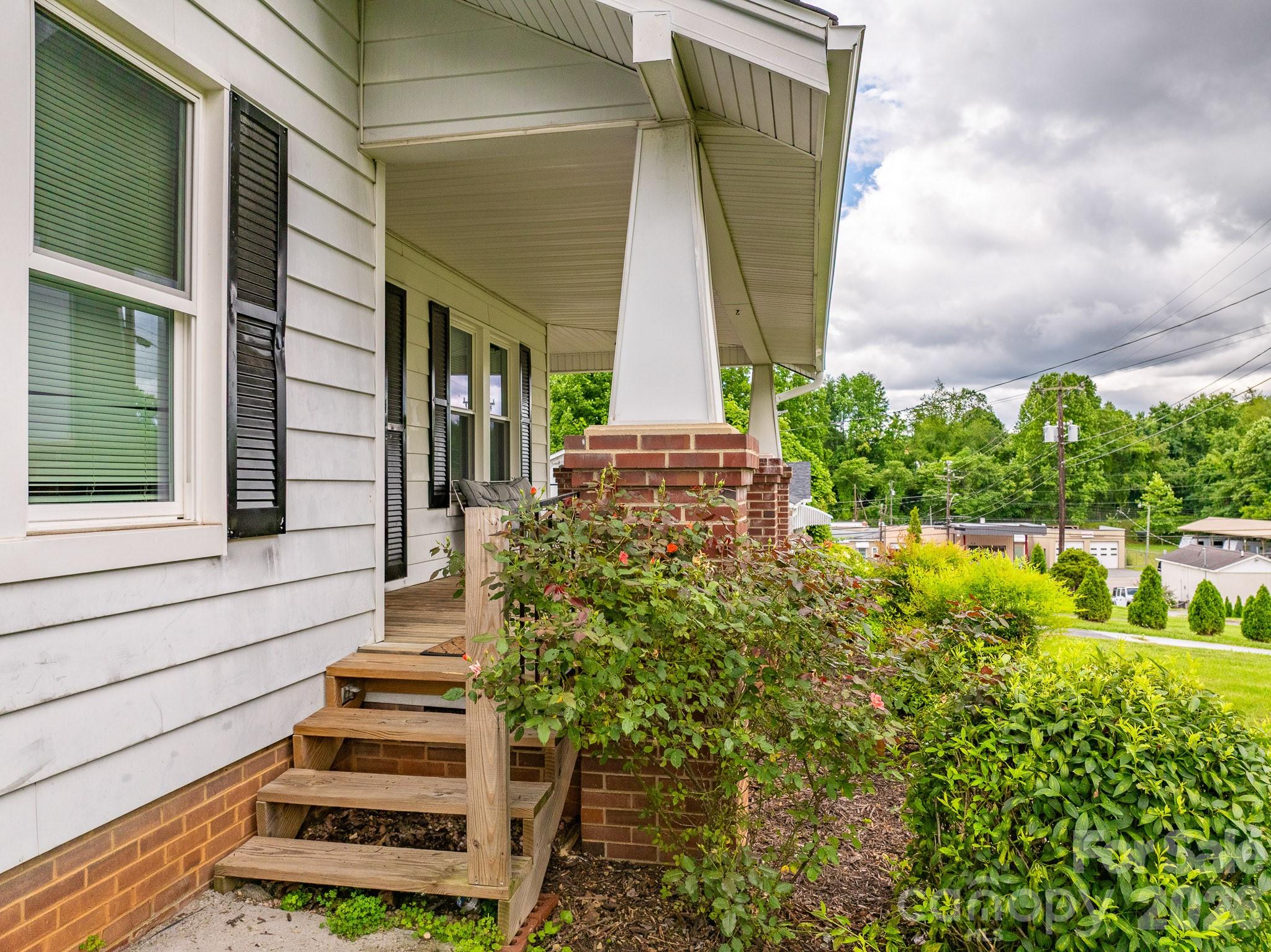 46 Gilkey Street Marion, NC 28752 - Photo 25 of 34