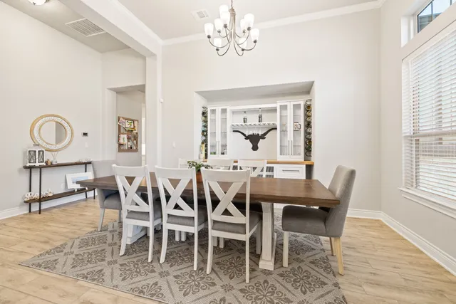 $1,200,000 | 805 Gipper Lane, Leander, TX 78641