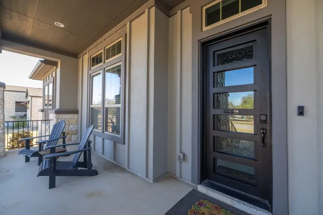 $1,200,000 | 805 Gipper Lane, Leander, TX 78641