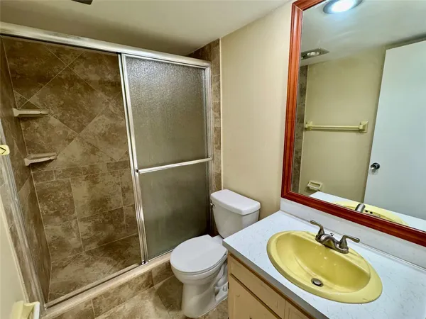 $1,750 | 3351 South Palm Aire Drive, Unit 205, Pompano Beach, FL 33069