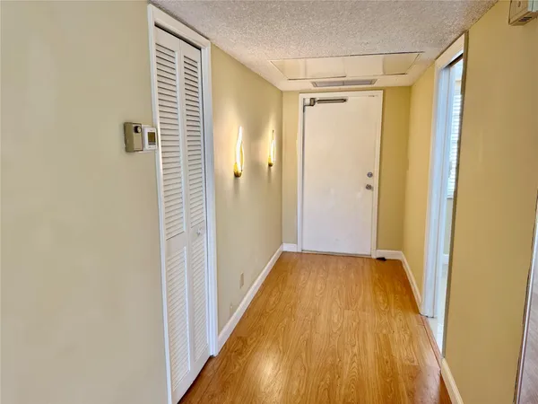 $1,750 | 3351 South Palm Aire Drive, Unit 205, Pompano Beach, FL 33069