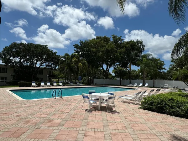 $1,750 | 3351 South Palm Aire Drive, Unit 205, Pompano Beach, FL 33069