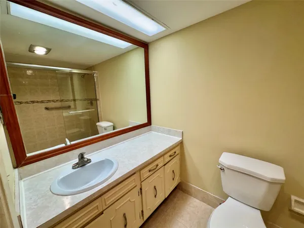 $1,750 | 3351 South Palm Aire Drive, Unit 205, Pompano Beach, FL 33069