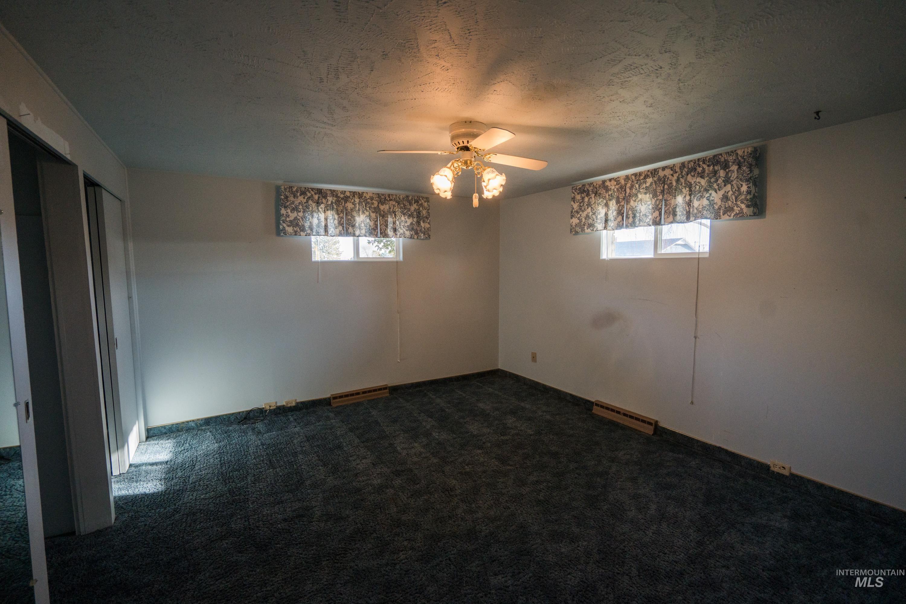 334 South 4th Street Rupert, ID 83350 - Photo 13 of 21