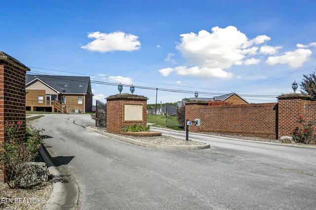 $1,750 | 42 Saddle Brook Lane, Crossville, TN 38571