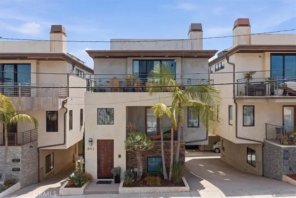 $1,995,000 | 842 Bard Street, Hermosa Beach, CA 90254
