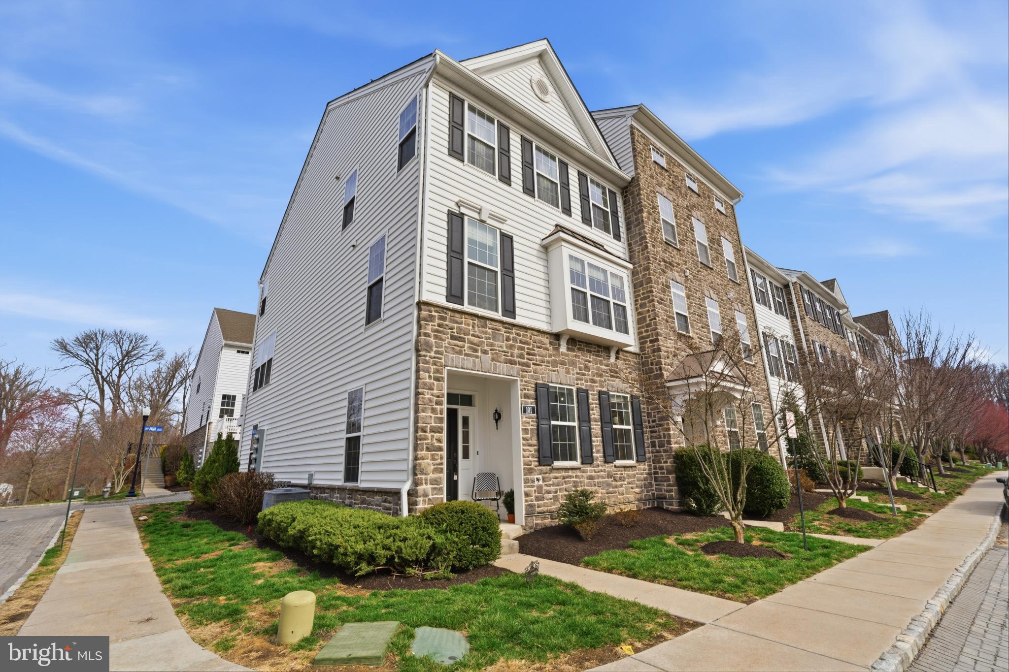 101 Murray Lane Springfield, PA 19064 - Photo 1 of 41