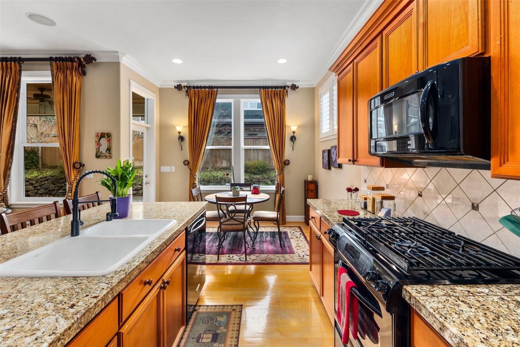 805 South 37th Place Renton, WA 98055 - Photo 13 of 32 Gallery Image 13