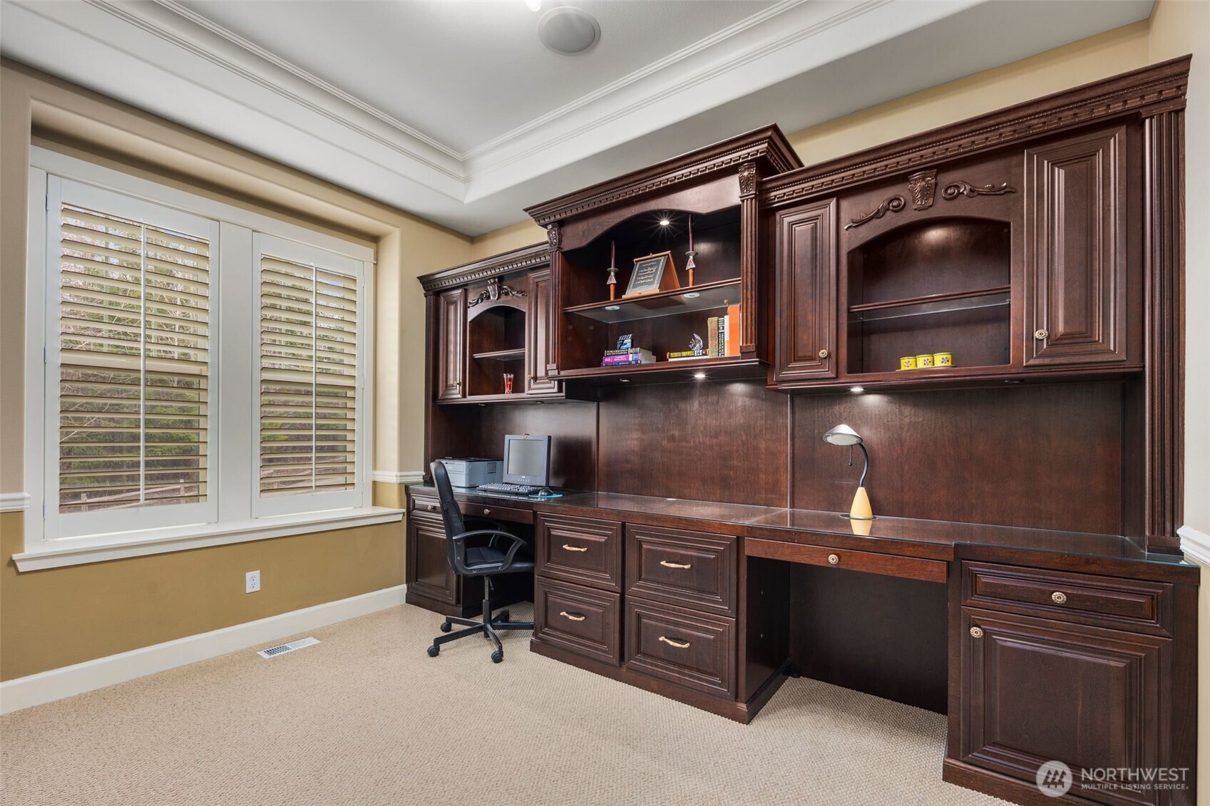 805 South 37th Place Renton, WA 98055 - Photo 3 of 32 Gallery Image 3