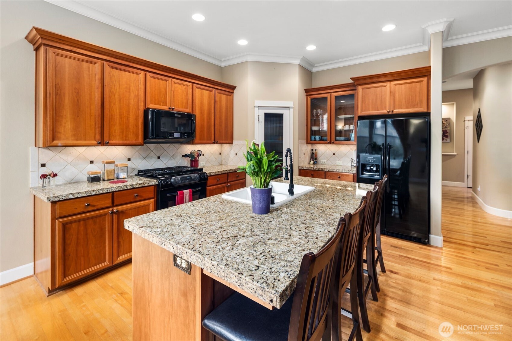 805 South 37th Place Renton, WA 98055 - Photo 10 of 32 Gallery Image 10