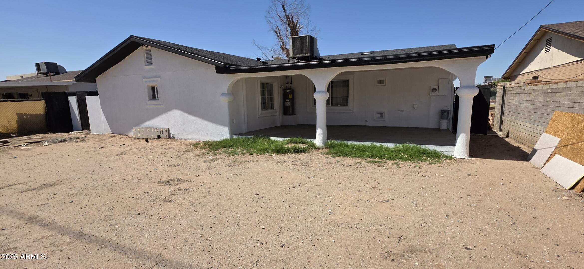 1609 North 47th Drive Phoenix, AZ 85035 - Photo 16 of 16 16 Covered Patio