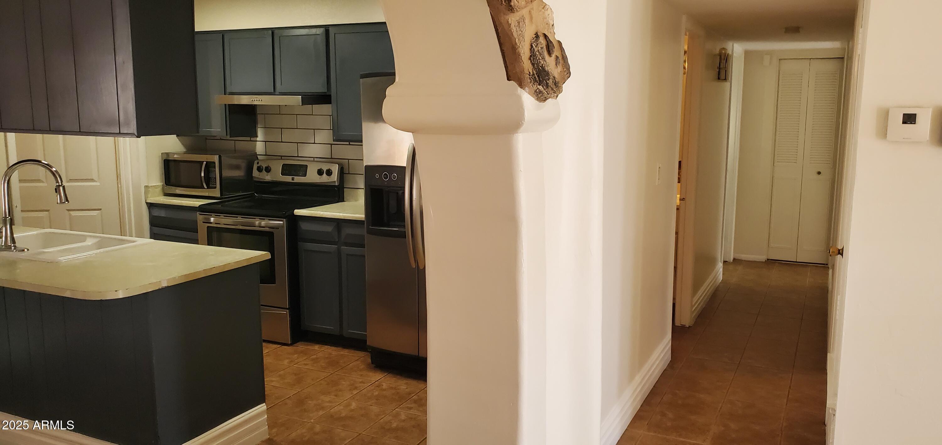 1609 North 47th Drive Phoenix, AZ 85035 - Photo 4 of 16 4 Kitchen and Alley