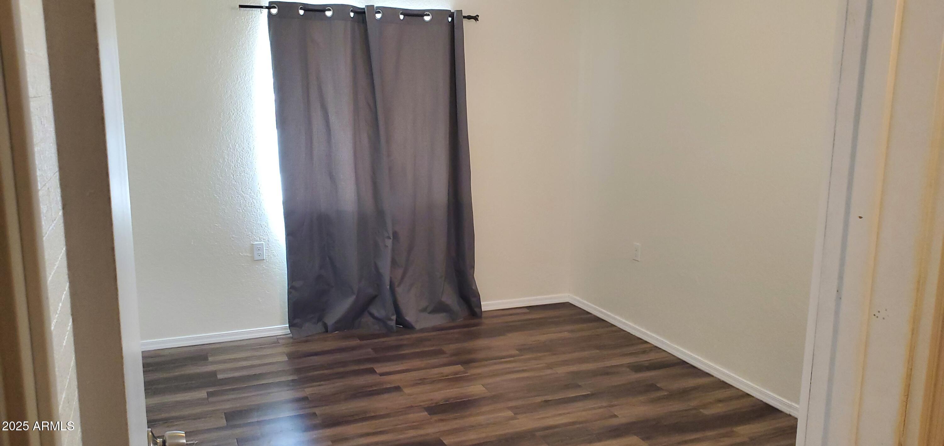 1609 North 47th Drive Phoenix, AZ 85035 - Photo 10 of 16 10 Extra room (garage in the past)2