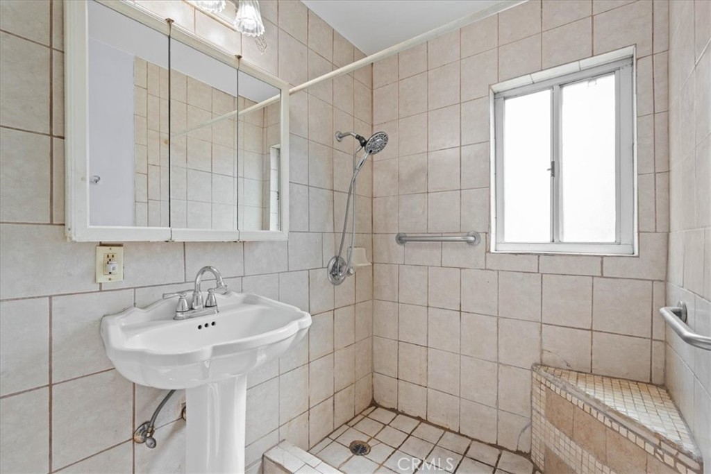 3927 Christina Road Chino, CA 91710 - Photo 19 of 32