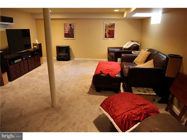 1224 Evergreen Road Yardley, PA 19067 - Photo 18 of 24 Gallery Image 18