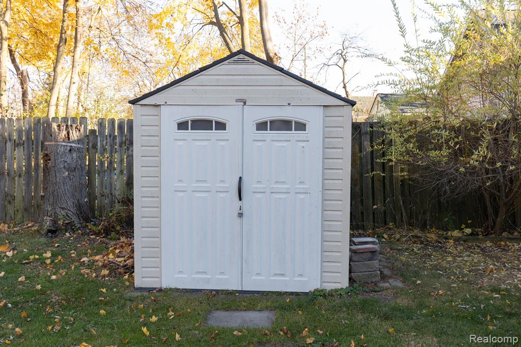 96 Ruth Avenue Pontiac, MI 48341 - Photo 16 of 22