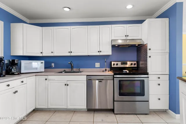 $1,650,000 | 101 Ocean Drive, Emerald Isle, NC 28594