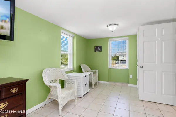 $1,625,000 | 101 Ocean Drive, Emerald Isle, NC 28594