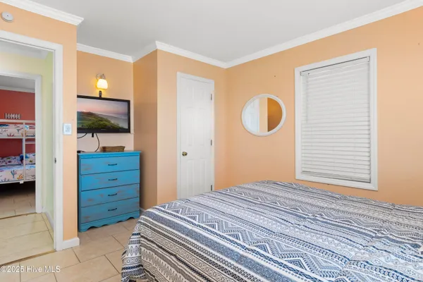 $1,625,000 | 101 Ocean Drive, Emerald Isle, NC 28594