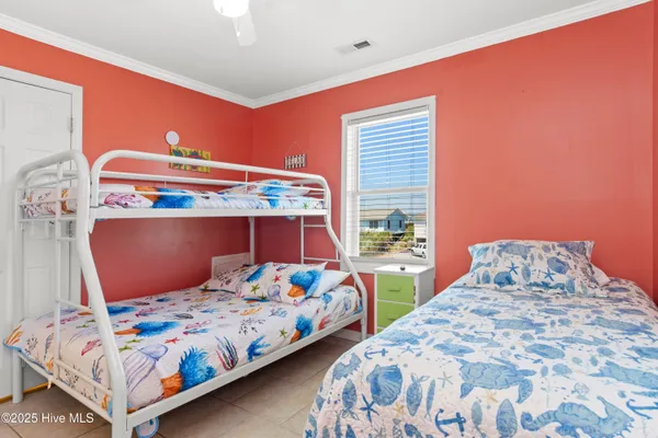 $1,625,000 | 101 Ocean Drive, Emerald Isle, NC 28594