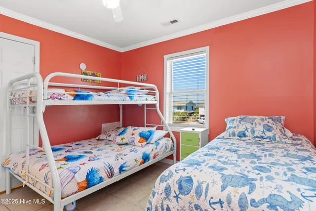 $1,650,000 | 101 Ocean Drive, Emerald Isle, NC 28594