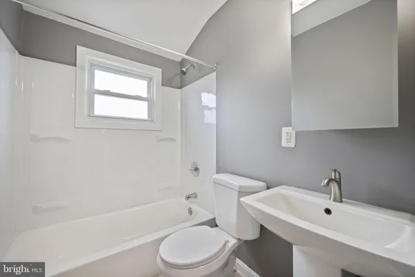 $225,000 | 1921 Dineen Drive, Baltimore, MD 21222