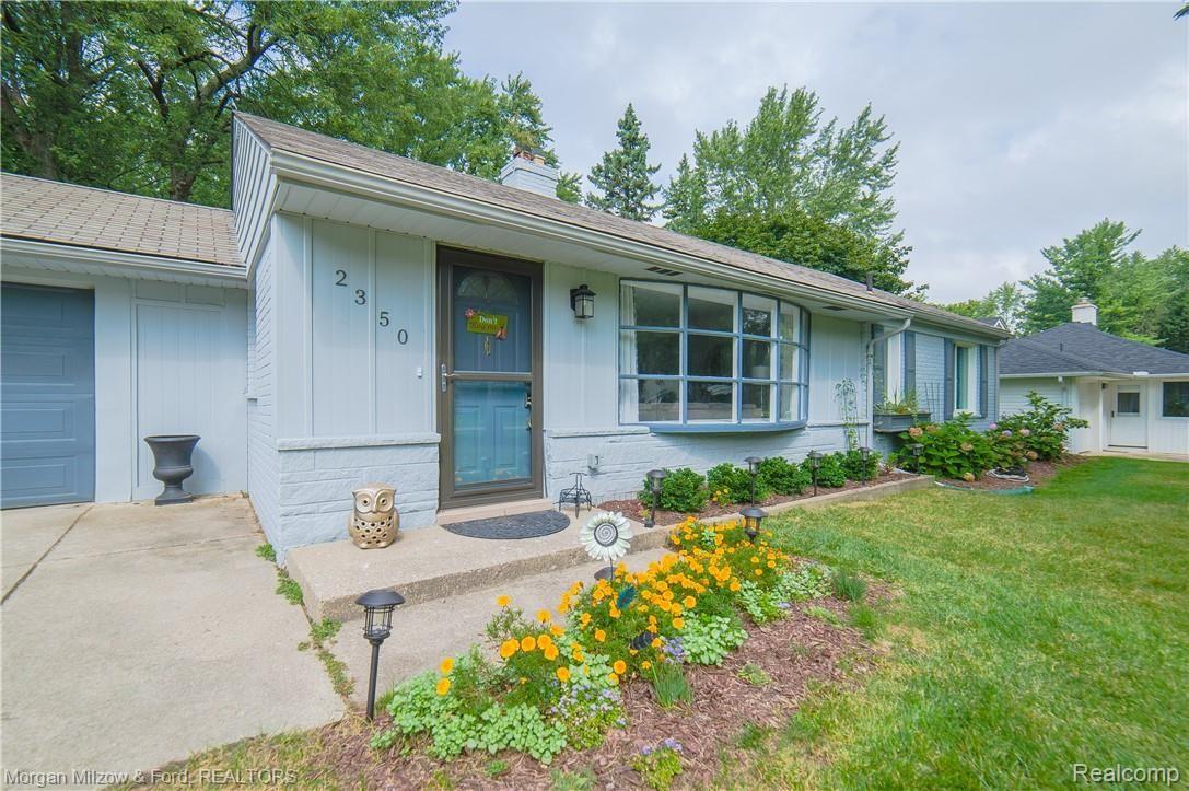 2350 Rutherford Road Bloomfield Hills, MI 48302 - Photo 4 of 28 2350 Rutherford-4.jpg