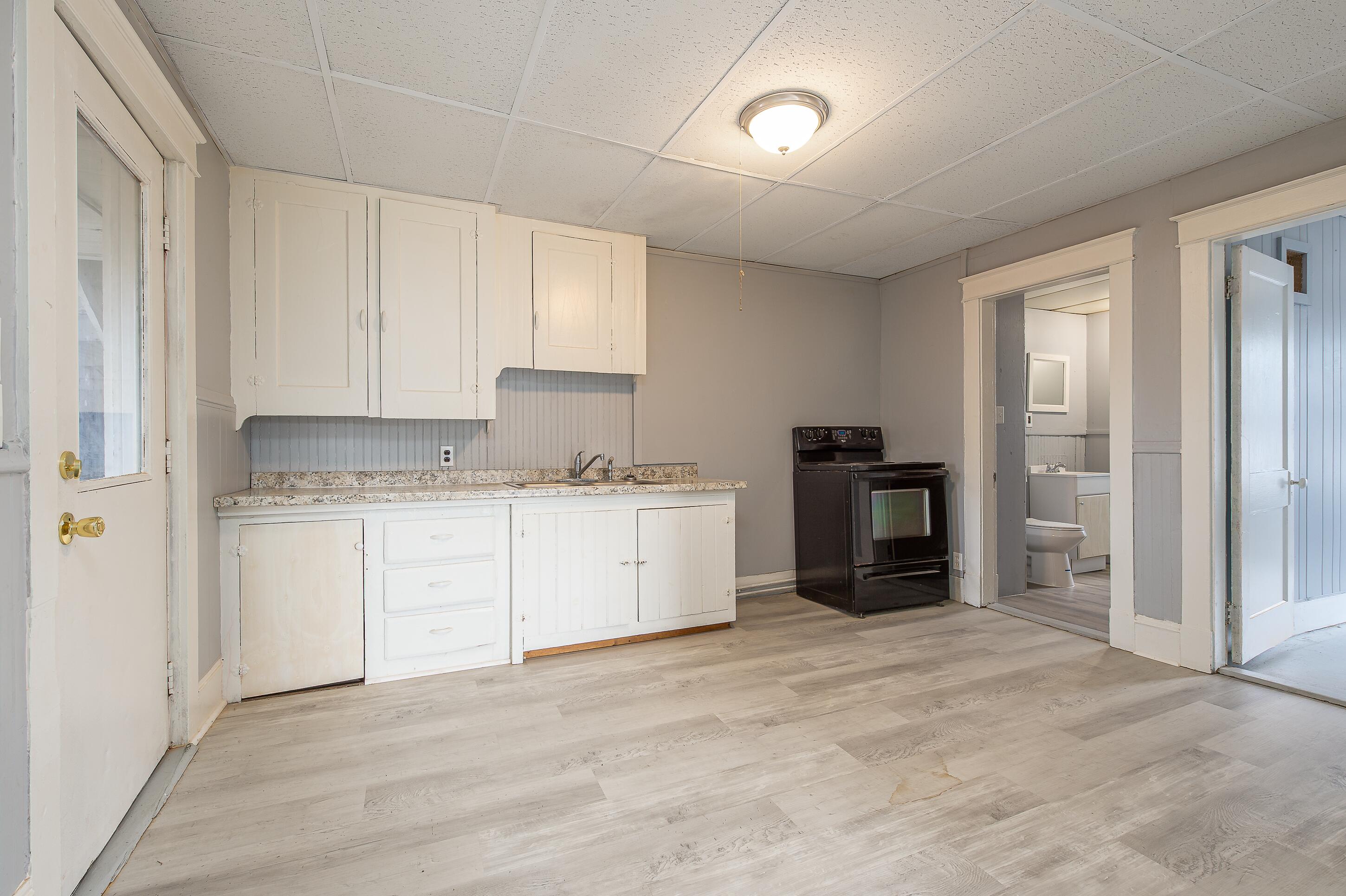 48 Main Street Mexico, ME 04257 - Photo 5 of 14 5-- 48 Main Unit 4 (6)