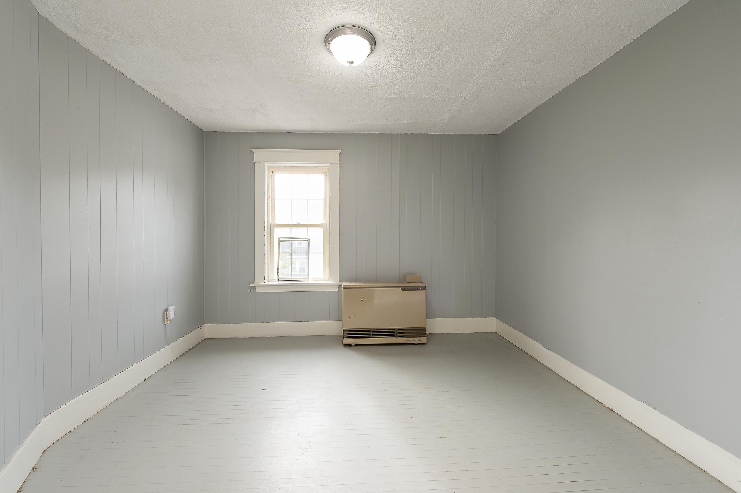 48 Main Street Mexico, ME 04257 - Photo 6 of 14 6-- 48 Main Unit 4 (1)