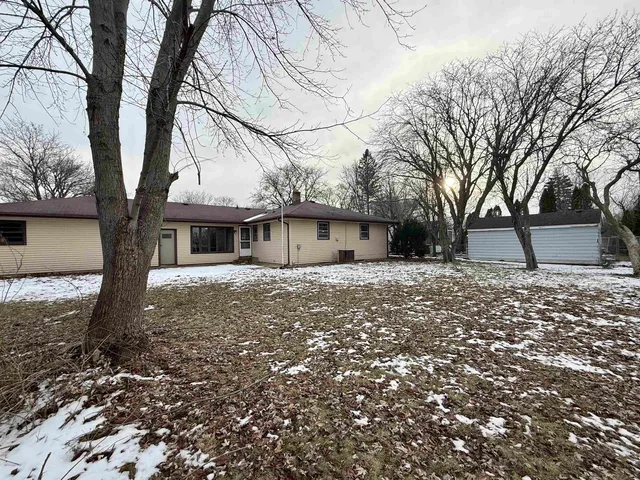 $219,900 | 4012 Pleasant Valley Boulevard, Rockford, IL 61114