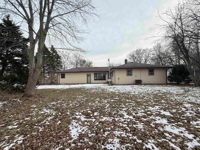 $219,900 | 4012 Pleasant Valley Boulevard, Rockford, IL 61114