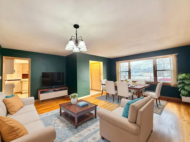 $219,900 | 4012 Pleasant Valley Boulevard, Rockford, IL 61114