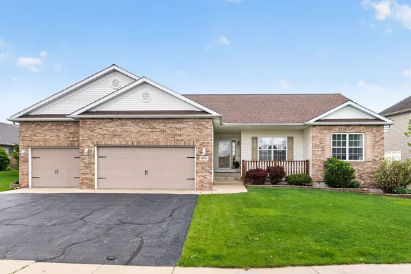 $399,900 | 676 Persimmon Street, DeKalb, IL 60115
