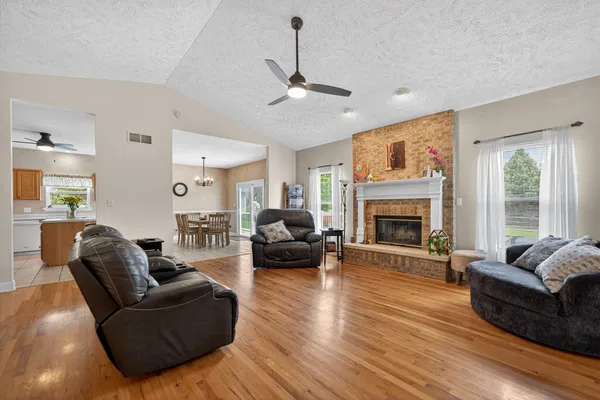 $399,900 | 676 Persimmon Street, DeKalb, IL 60115