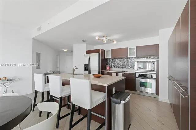 $615,000 | 1900 North Bayshore Drive, Unit 1518, Miami, FL 33132