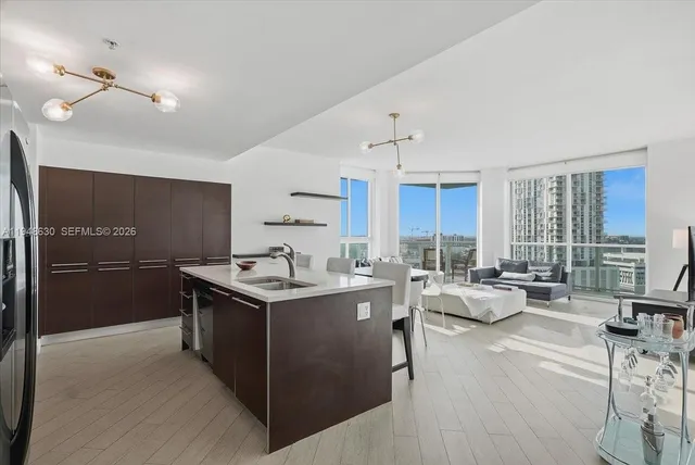 $615,000 | 1900 North Bayshore Drive, Unit 1518, Miami, FL 33132