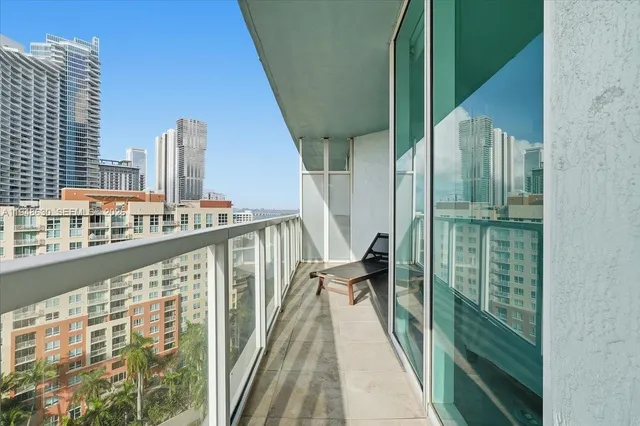 $615,000 | 1900 North Bayshore Drive, Unit 1518, Miami, FL 33132