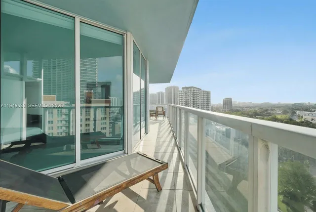 $615,000 | 1900 North Bayshore Drive, Unit 1518, Miami, FL 33132