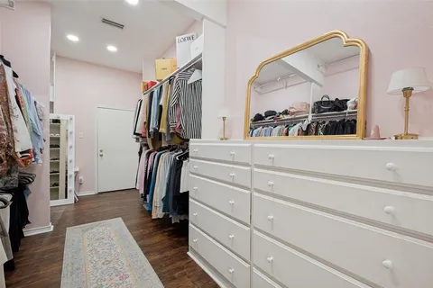 a view of a walk in closet