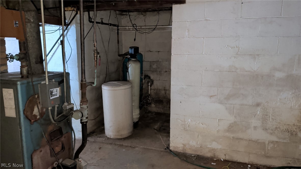 1078 Aberagg Road Atwater, OH 44201 - Photo 12 of 14 Utilities with a heating unit