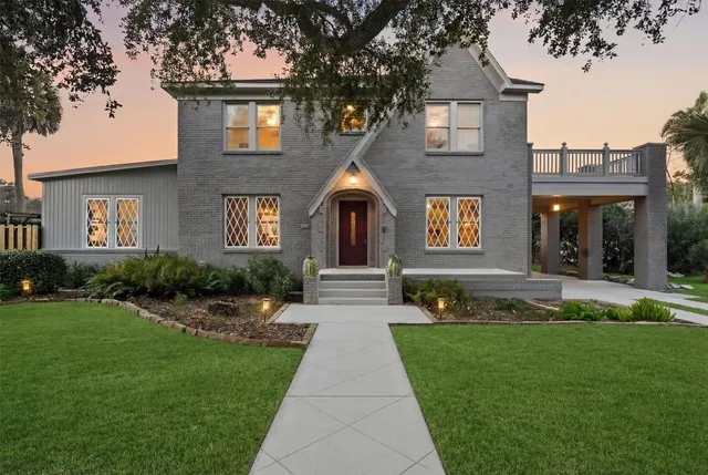 $690,000 | 4620 Sherman Boulevard, Galveston, TX 77551