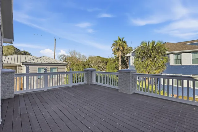 $690,000 | 4620 Sherman Boulevard, Galveston, TX 77551