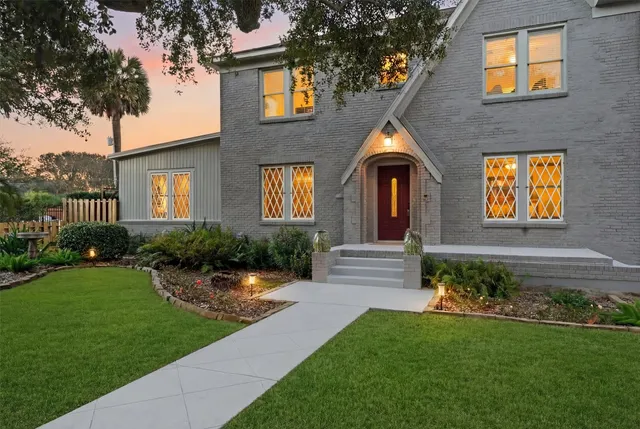 $690,000 | 4620 Sherman Boulevard, Galveston, TX 77551