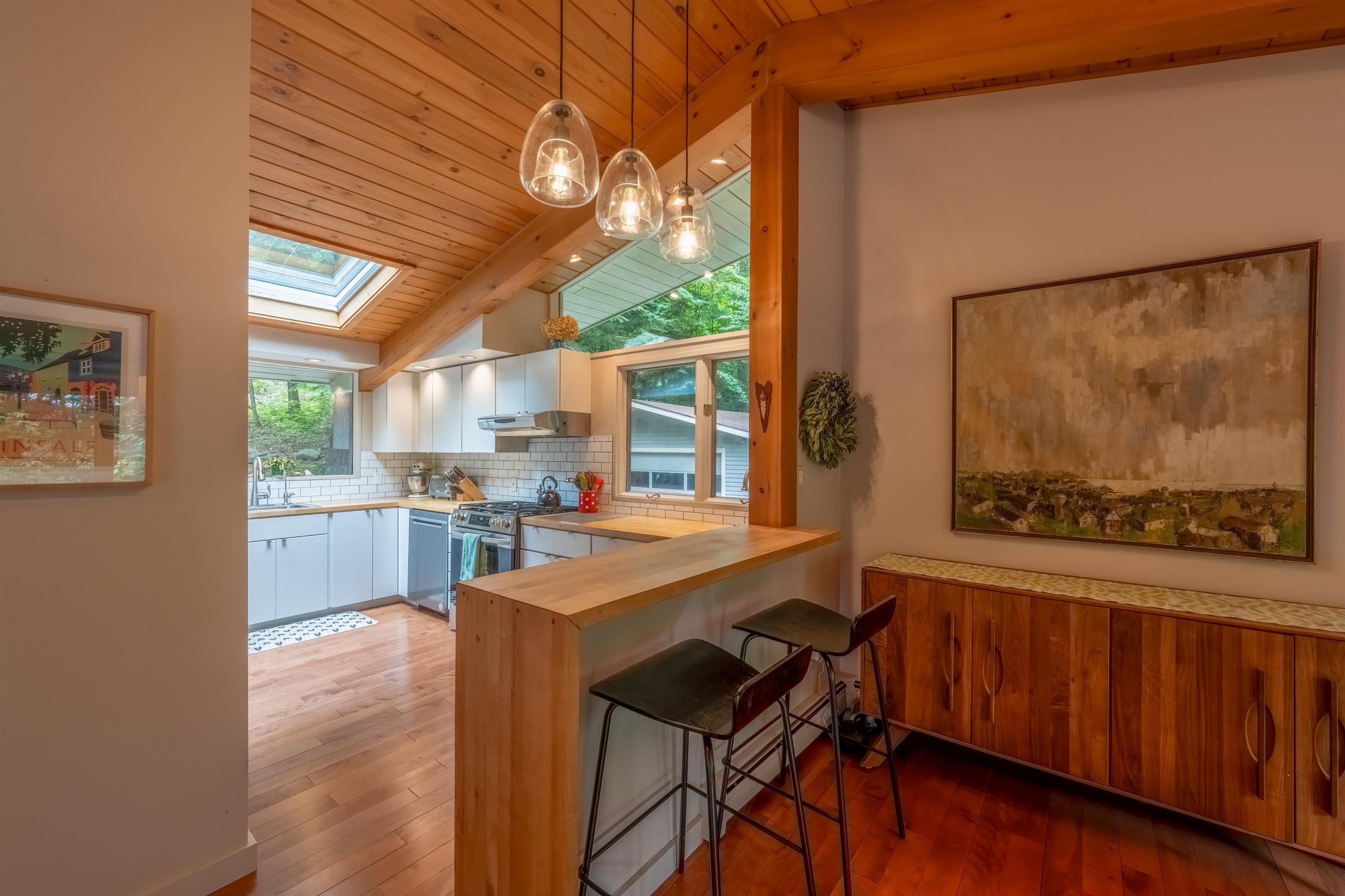477 Morgan Road Hartford, VT 05059 - Photo 23 of 54