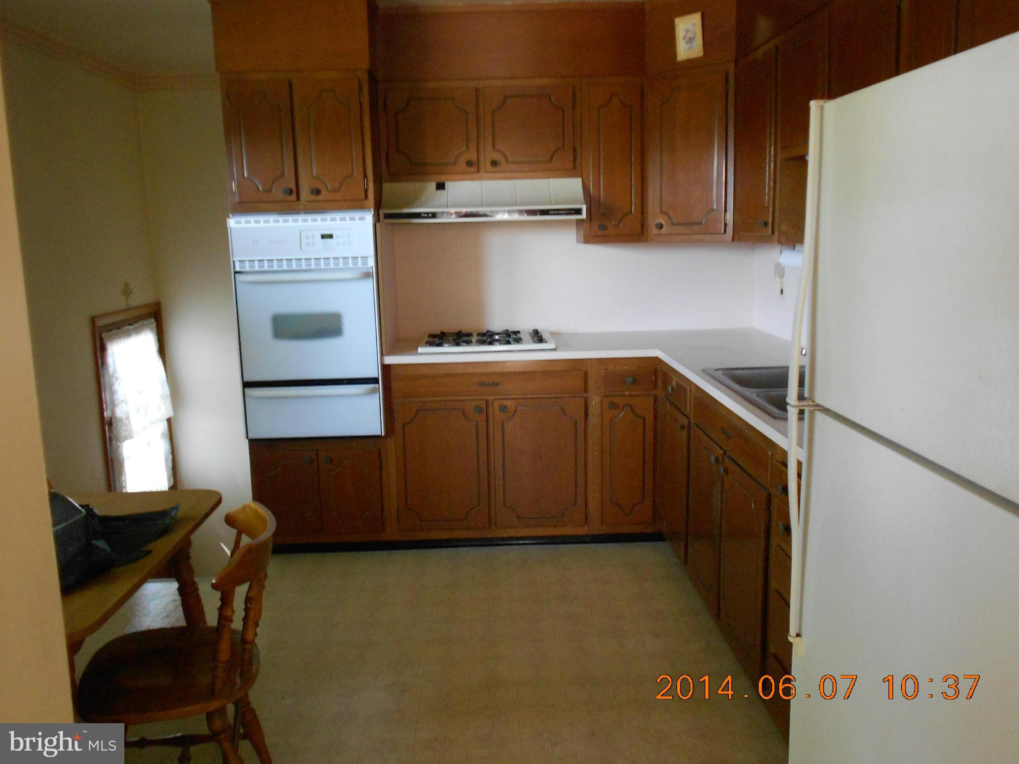 8015 Sagramore Road Baltimore, MD 21237 - Photo 5 of 26 Kitchen