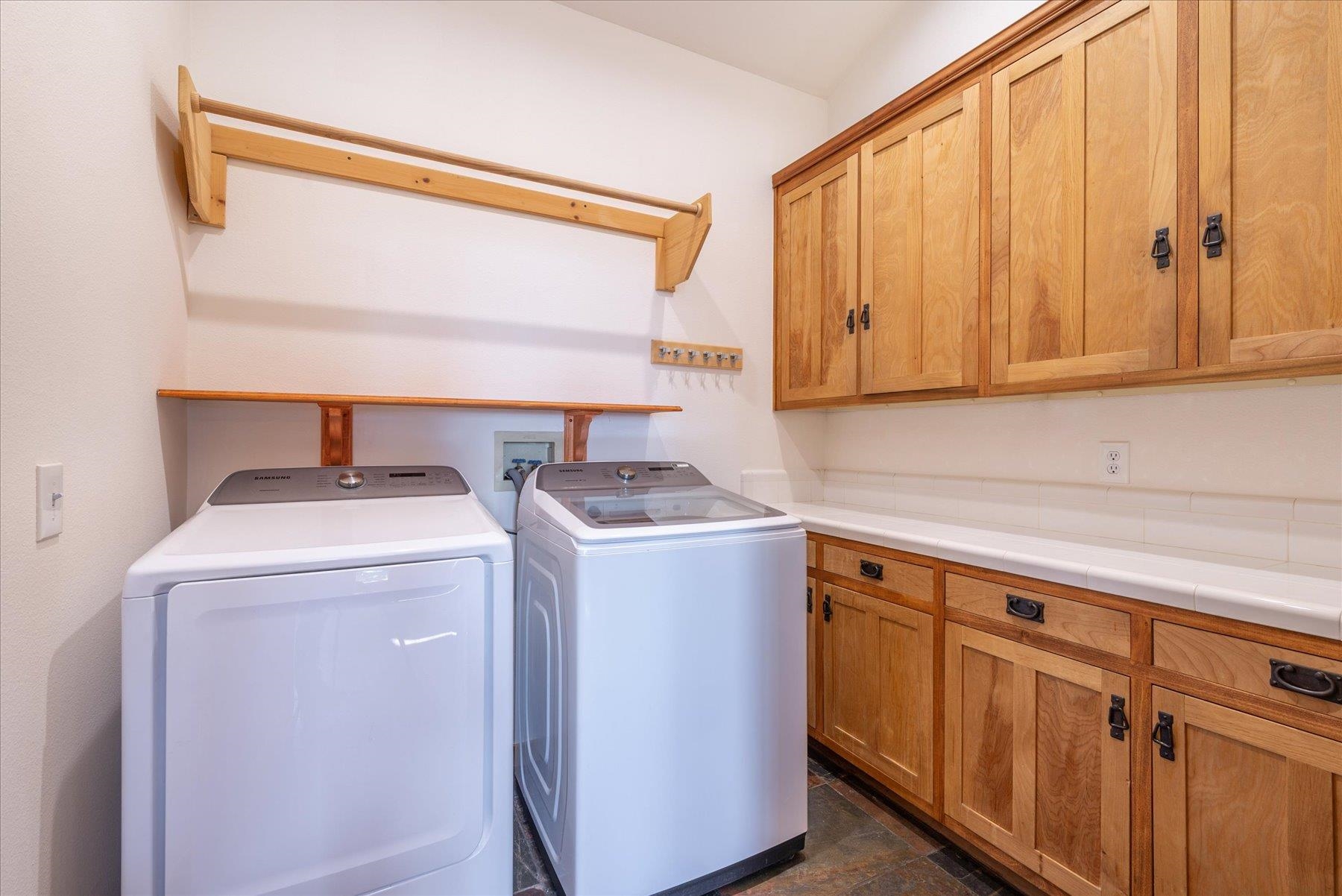17247 Valley View Road Truckee, CA 96161 - Photo 16 of 28