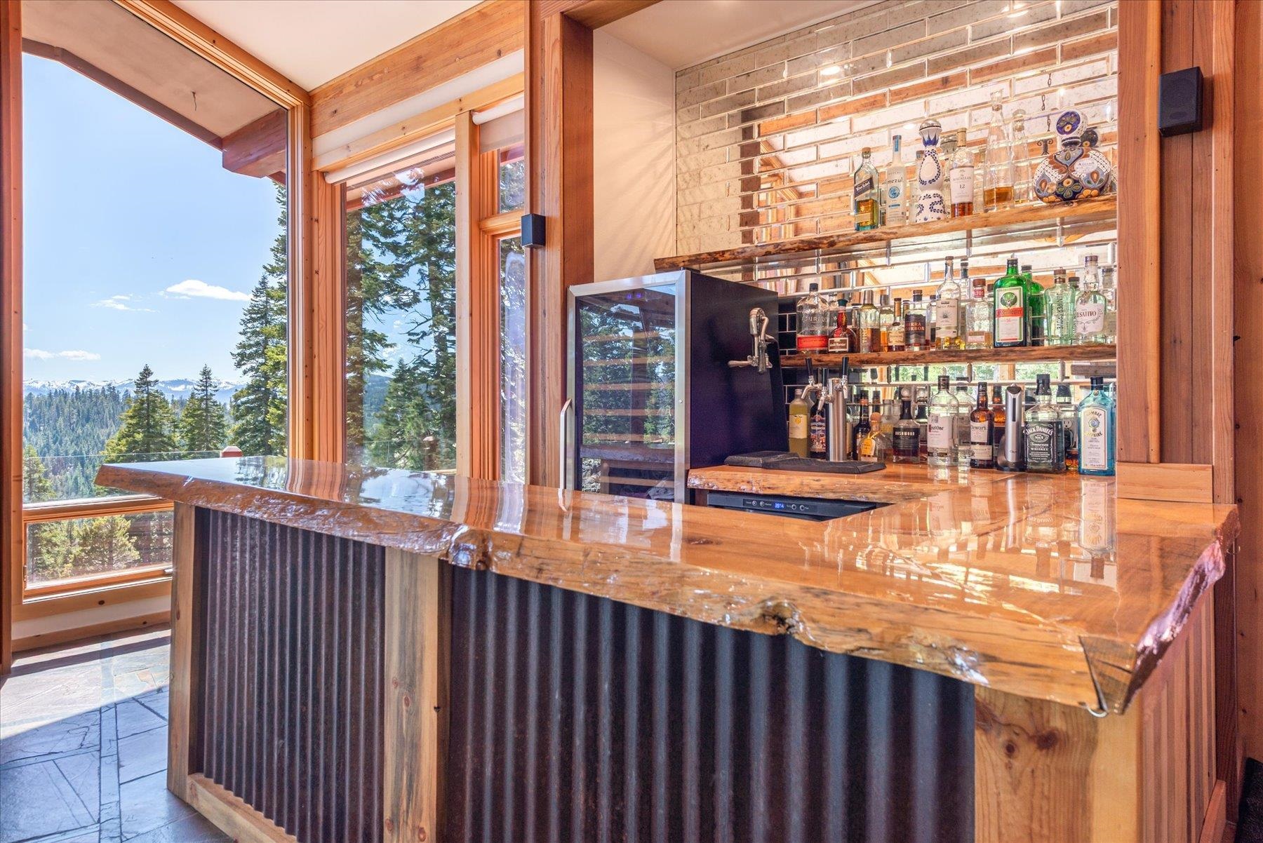 17247 Valley View Road Truckee, CA 96161 - Photo 10 of 28