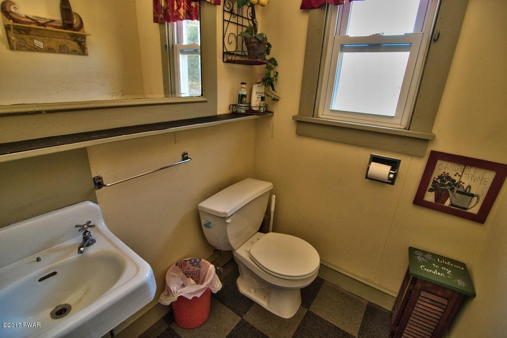 1111 Avoy Road Lakeville, PA 18438 - Photo 48 of 108