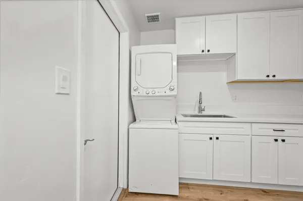 $1,300,000 | 6979 Amherst Street, San Diego, CA 92115